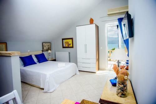 Xenia Ionis Luxury Apartments