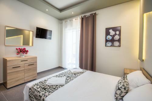 Studios & Apartments Elisabeta