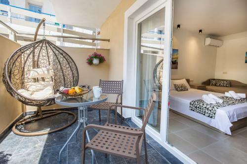 Studios & Apartments Elisabeta