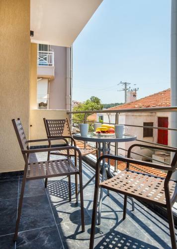 Studios & Apartments Elisabeta