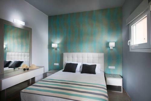 Thalassa Seaside Retreat-bespoke Luxury Home
