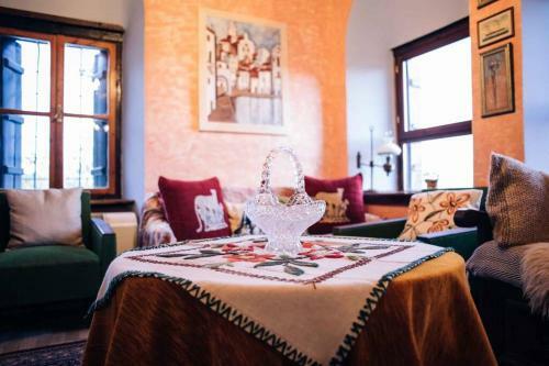 Makrinitsa Historical-traditional Renovated House