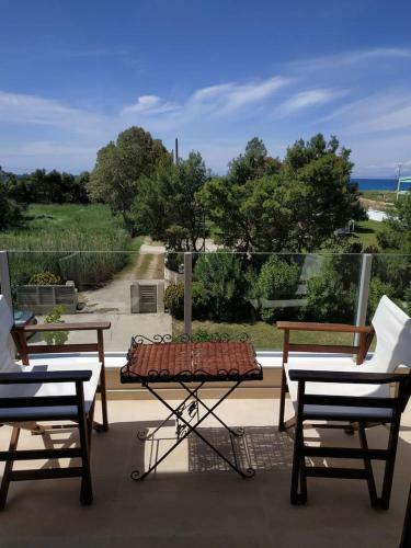 Beachfront Villa Galazio