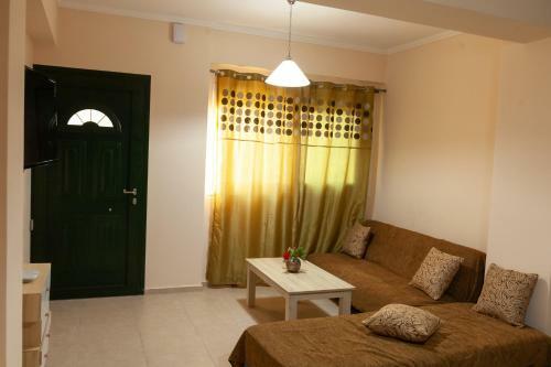 Tsoutsis Apartments