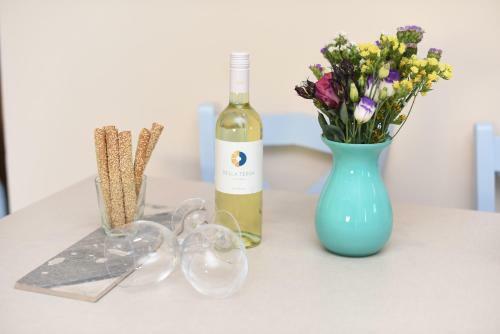 Mon Emvasia Margarites Villas