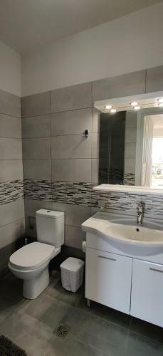 Newly Built Maisonette With Swimming Pool And Seaview