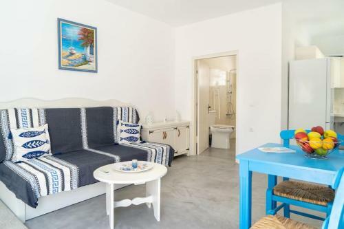 Blue Moon Apartments