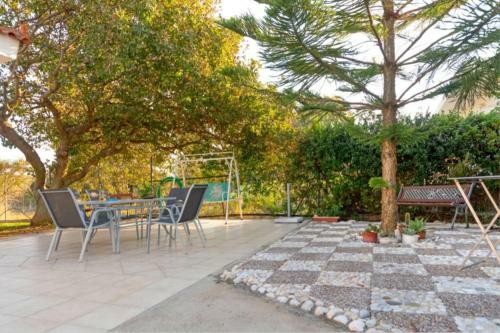 Villa Maria?s Mansion 3 M From The Sea
