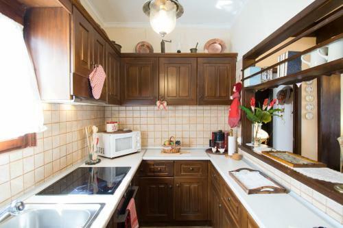 Charming Traditional Hideaway