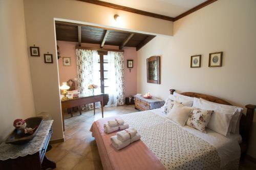 Charming Traditional Hideaway
