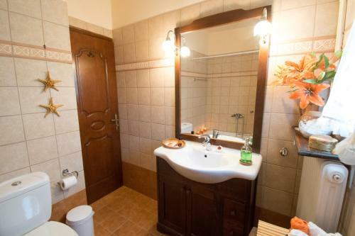 Charming Traditional Hideaway