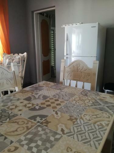 Seven Seas Apartments