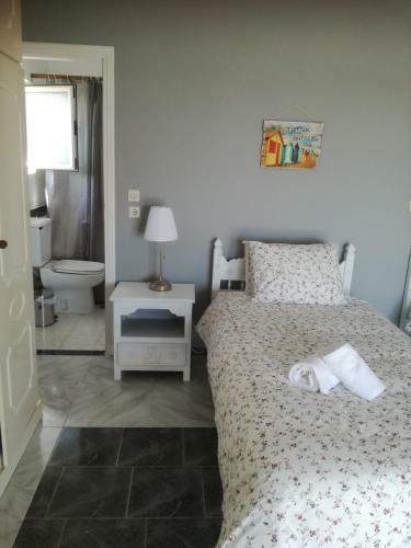 Seven Seas Apartments