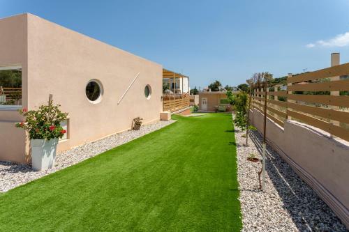 Modular Bungalows Vravrona Artemis Greece