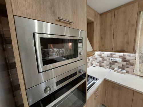 Litsa Galaxy Apartment