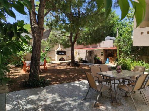 Hostal Sun Garden Apartments