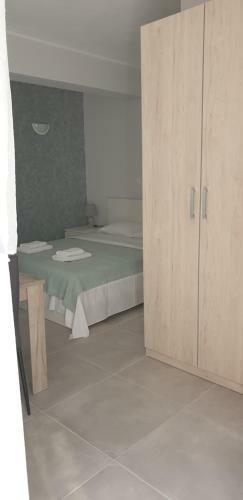 Hostal Avr Airport Deluxe Suites 6