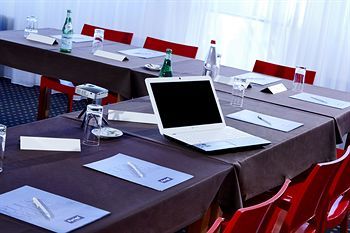 Hotel Kyriad Orleans Ouest - La Chapelle Saint Mesmin