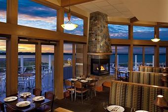 Woodmark Hotel Yacht Club & Spa