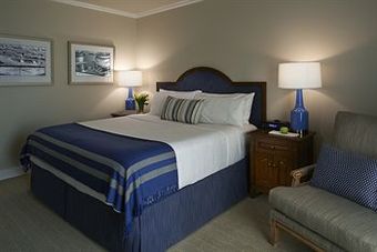 Woodmark Hotel Yacht Club & Spa