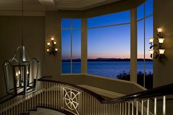 Woodmark Hotel Yacht Club & Spa