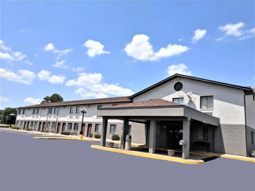 Hotel Americas Best Value Inn West Frankfort