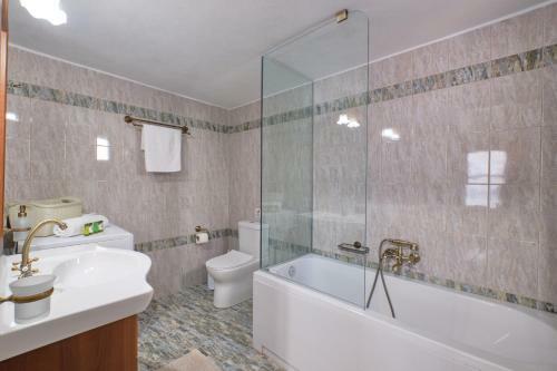 Chara Villas With 20m2 Swimming Pool-bbq!