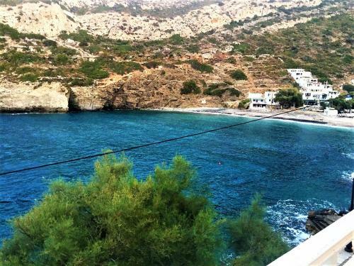 Lionas Seaside Retreat