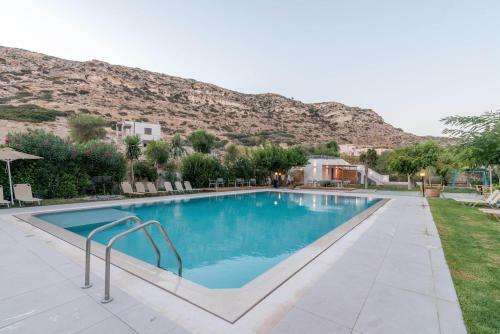 Motel Matala Bay Annex Building Rental Rooms