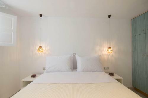 Santorini Villatzio Suites