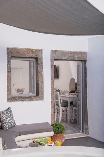 Luxury Villa First Santorini