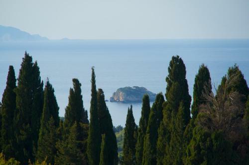 Sea View Antigone's Villa With Playground