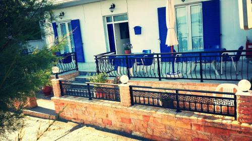 Hostal Rooms Ntontas