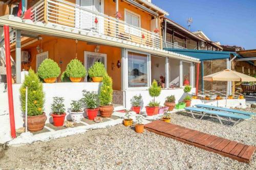 Elena Beach Apartment