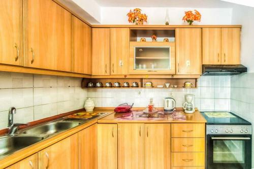 Elena Beach Apartment