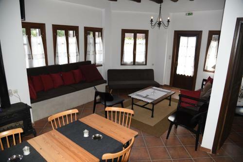 Karpofora Traditional Guesthouse