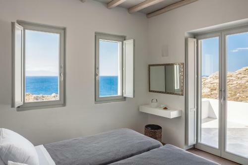 The Mykonist Executive Villa Elia Beach