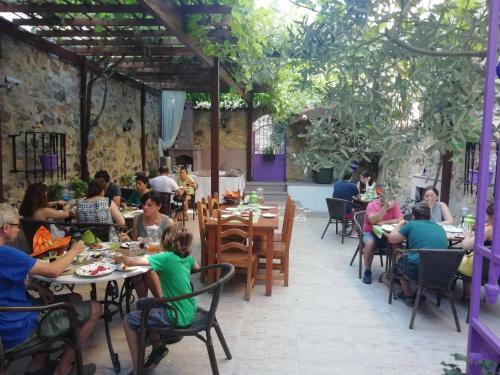 Hostal Marti Hotel