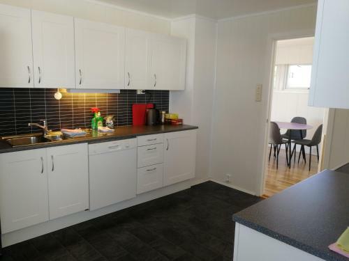 Hostal Lofoten Villa And Car Rental
