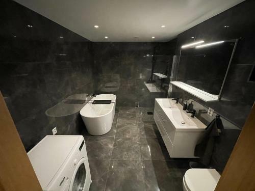 Top Modern Apartment With Terrace And Parking