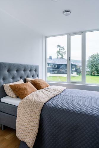 Modern Villas In Plush Town