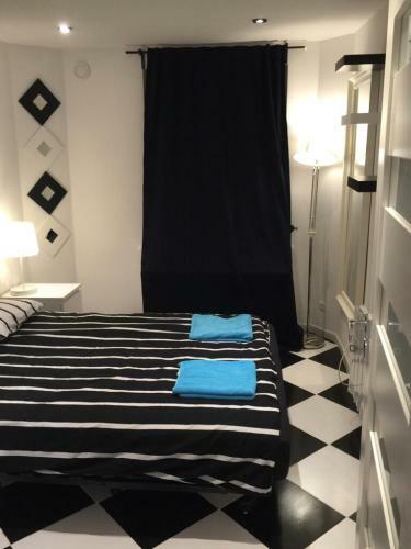 Apartment Bonerowska Lower Ground Floor