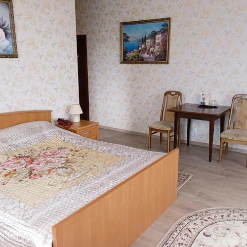 Hotel ? ????