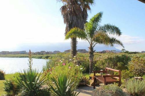 Pelican Christian Lodge