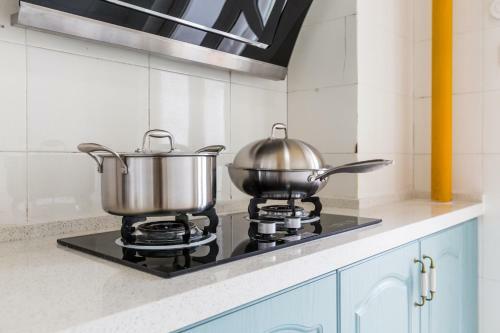 Hotel Qingdao Shinan�wusi Square�