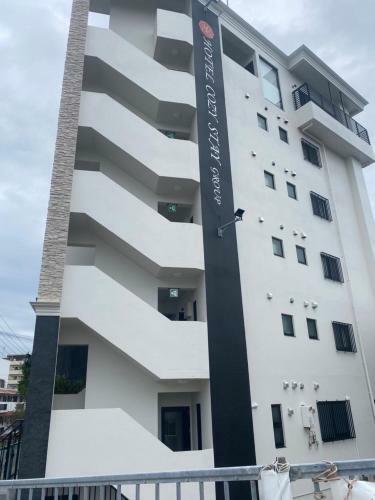 Apartamento Hotel Y'rise To Urasoe