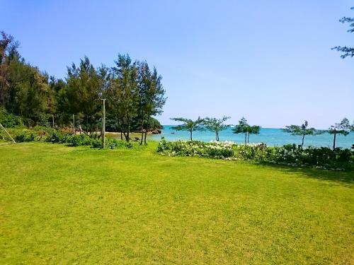 Villa Garden Beach House