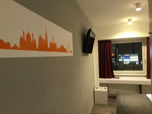 Hb1 Budget Hotel - Contactless Check In