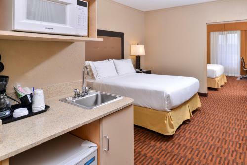 Hotel Holiday Inn Express Breezewood