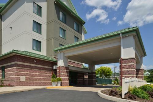 Hotel Holiday Inn Express Breezewood
